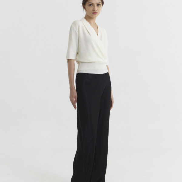 Yue Pants in Black