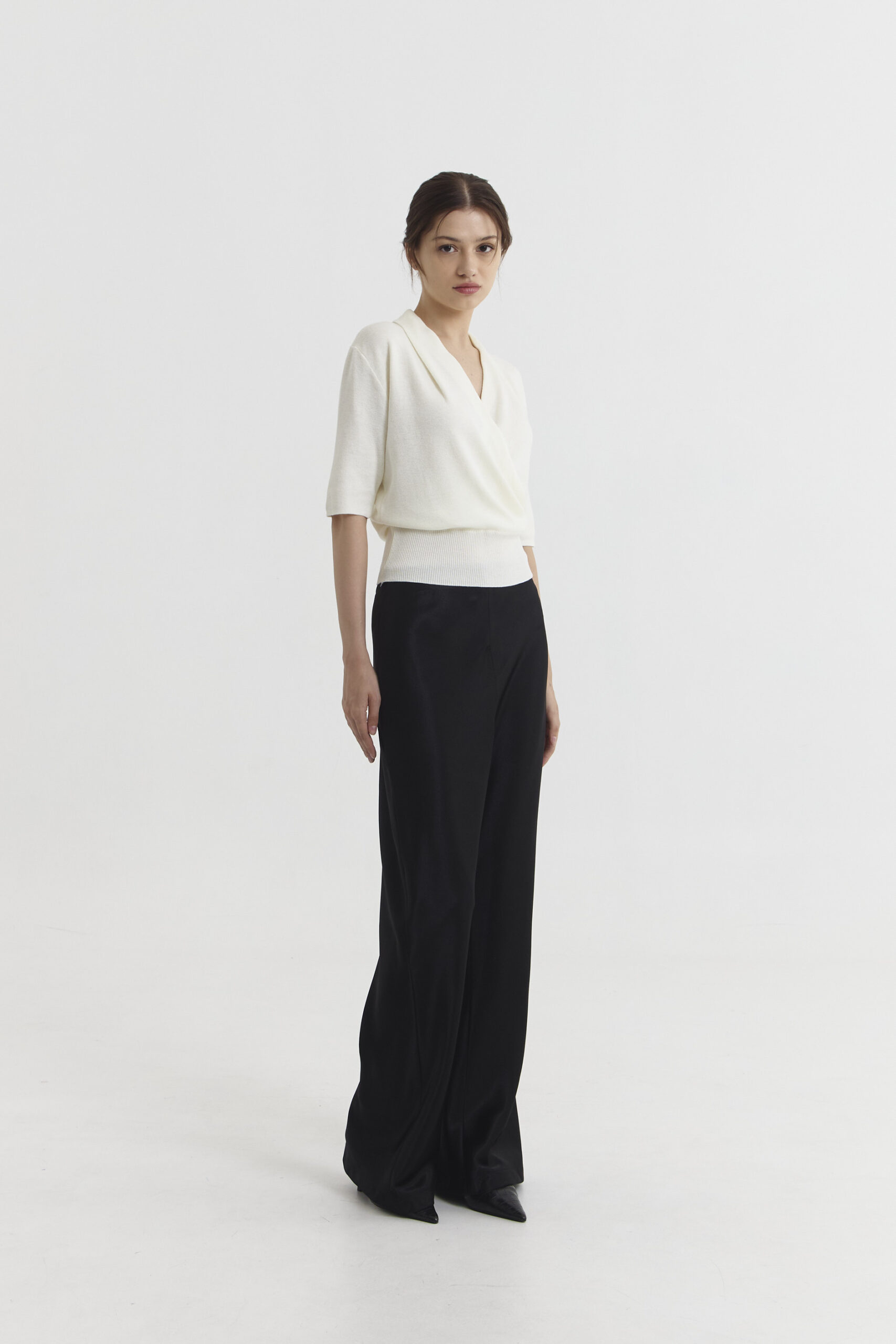 Yue Pants in Black