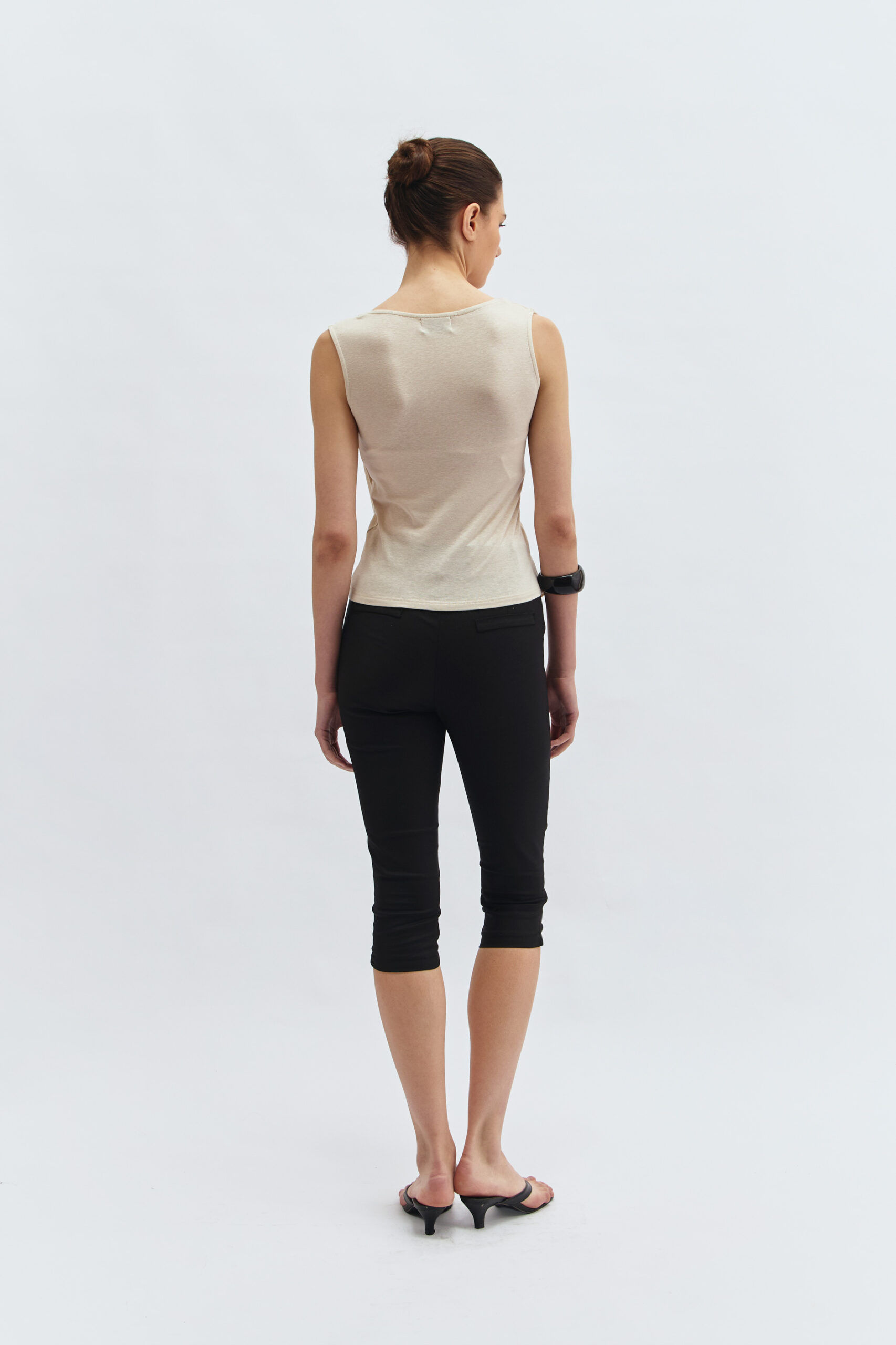 Zac Capri Pants in Black - Image 3