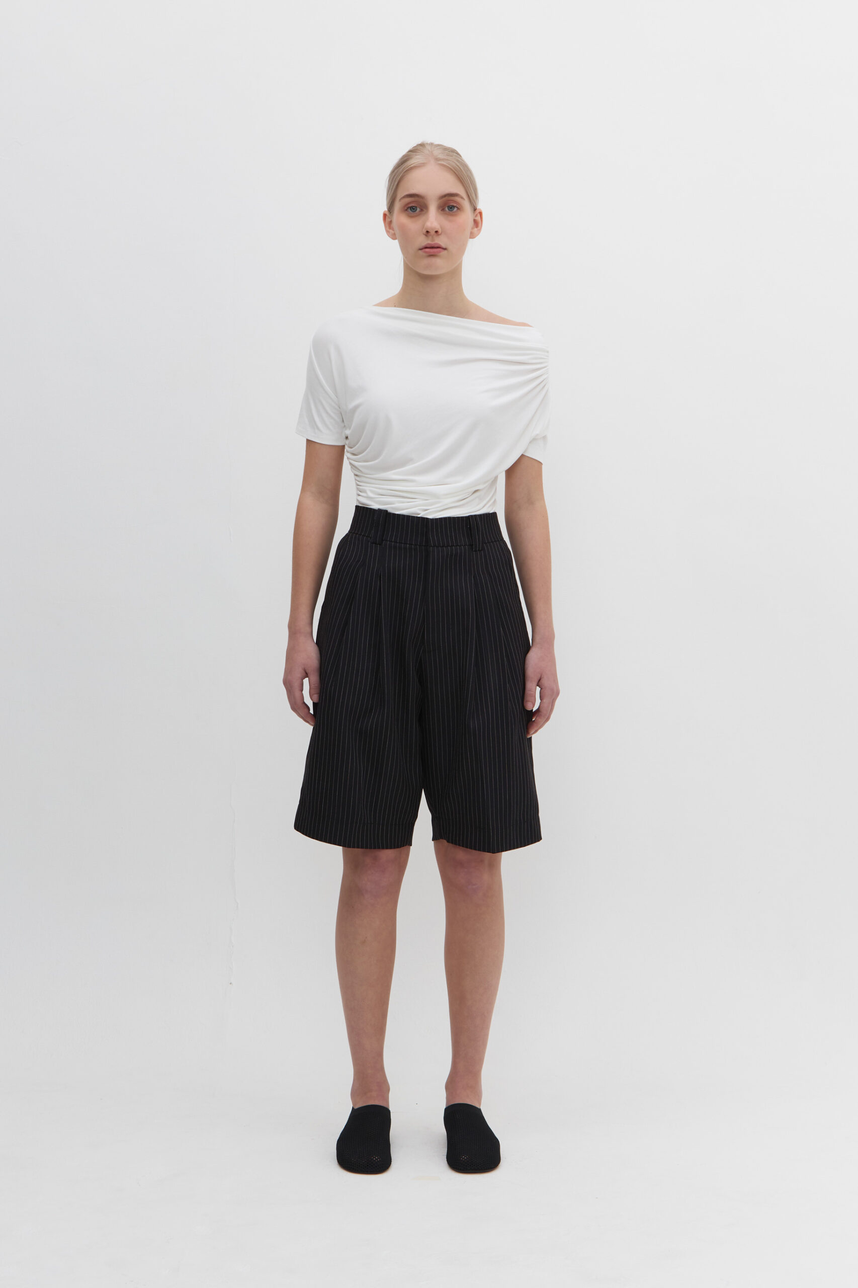 Beam Bermuda Pants in Black Stripe