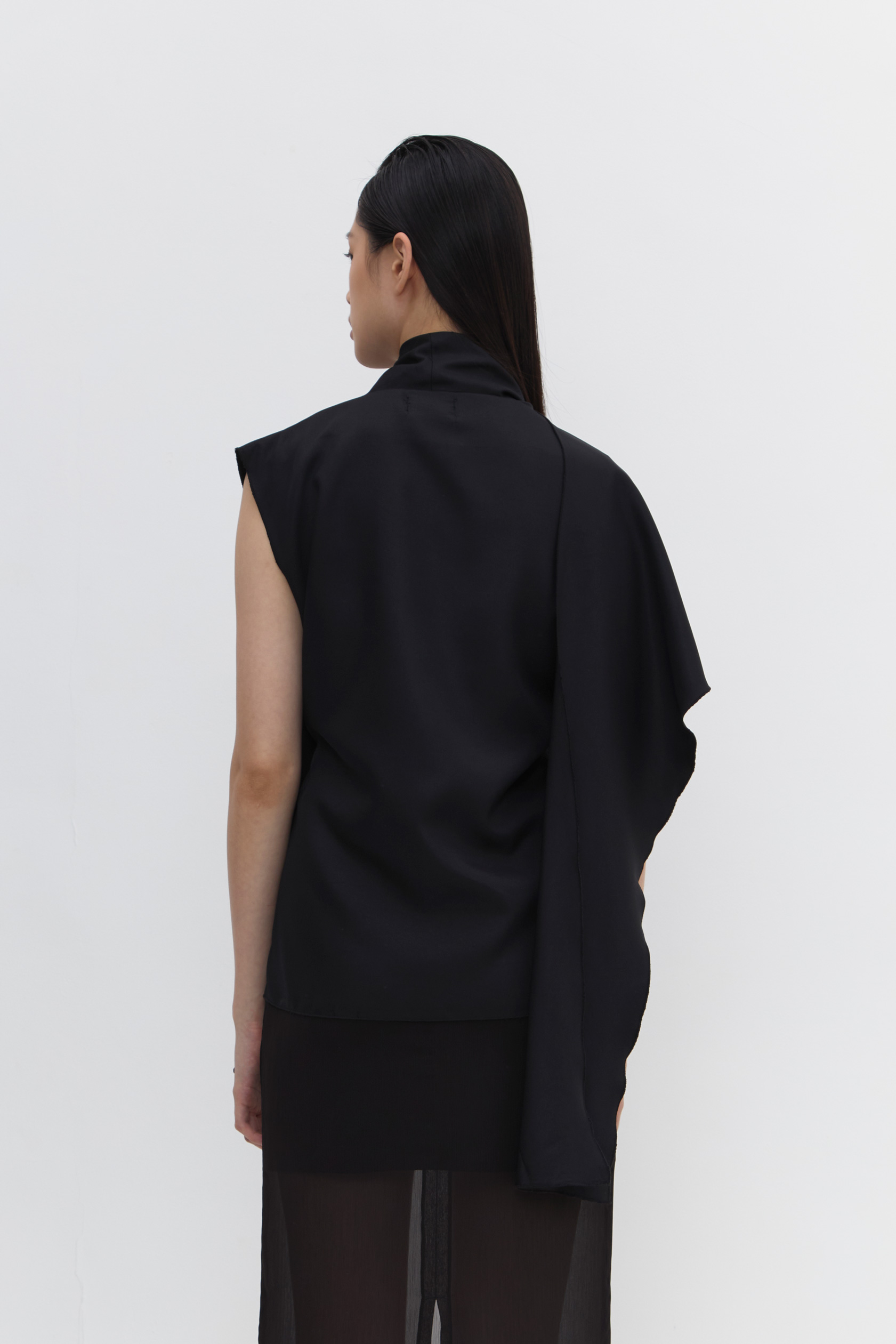 Pamme Blouse in Black - Image 4