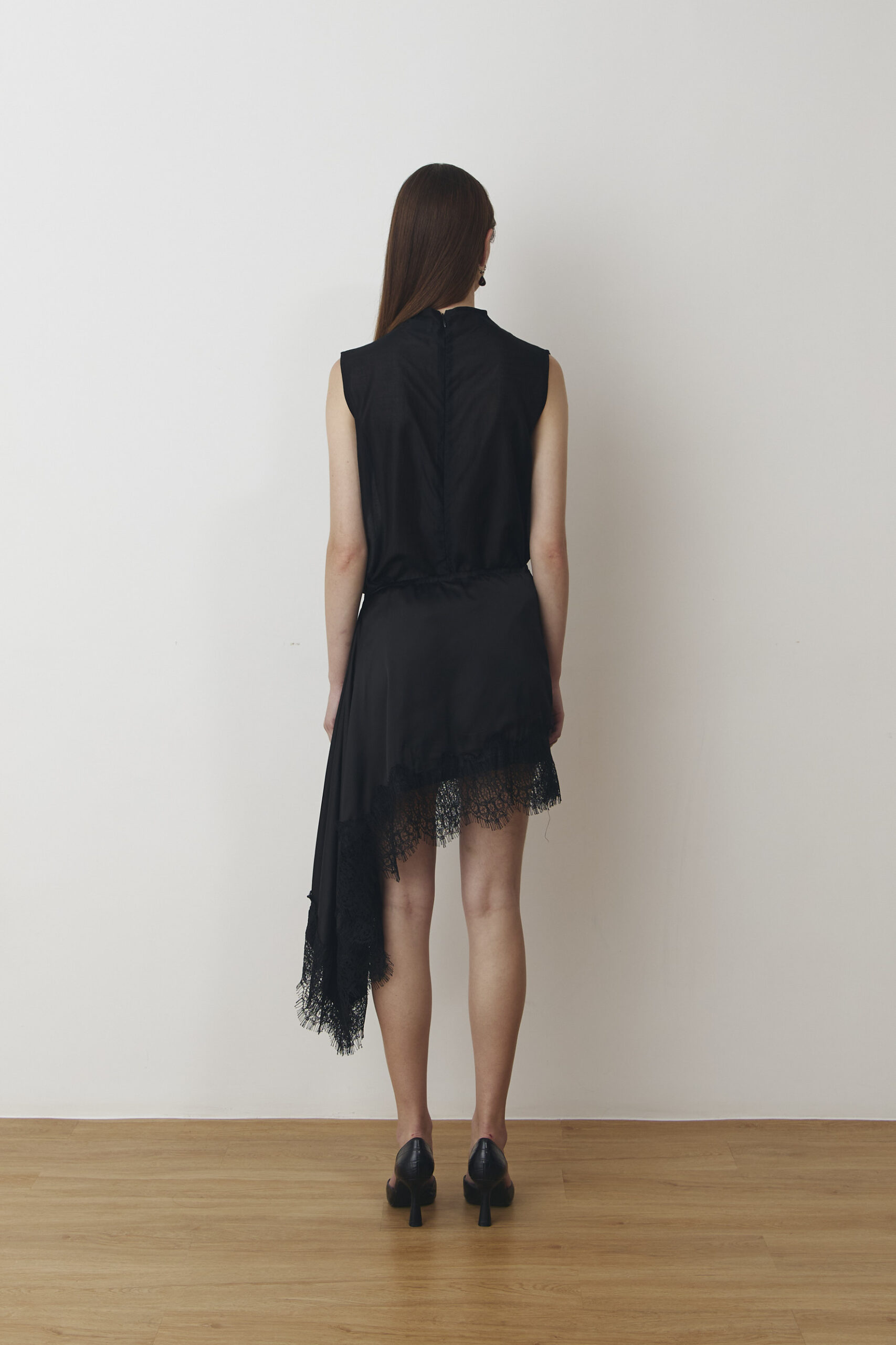 Asymmetrical Lace Skort in Black - Image 3