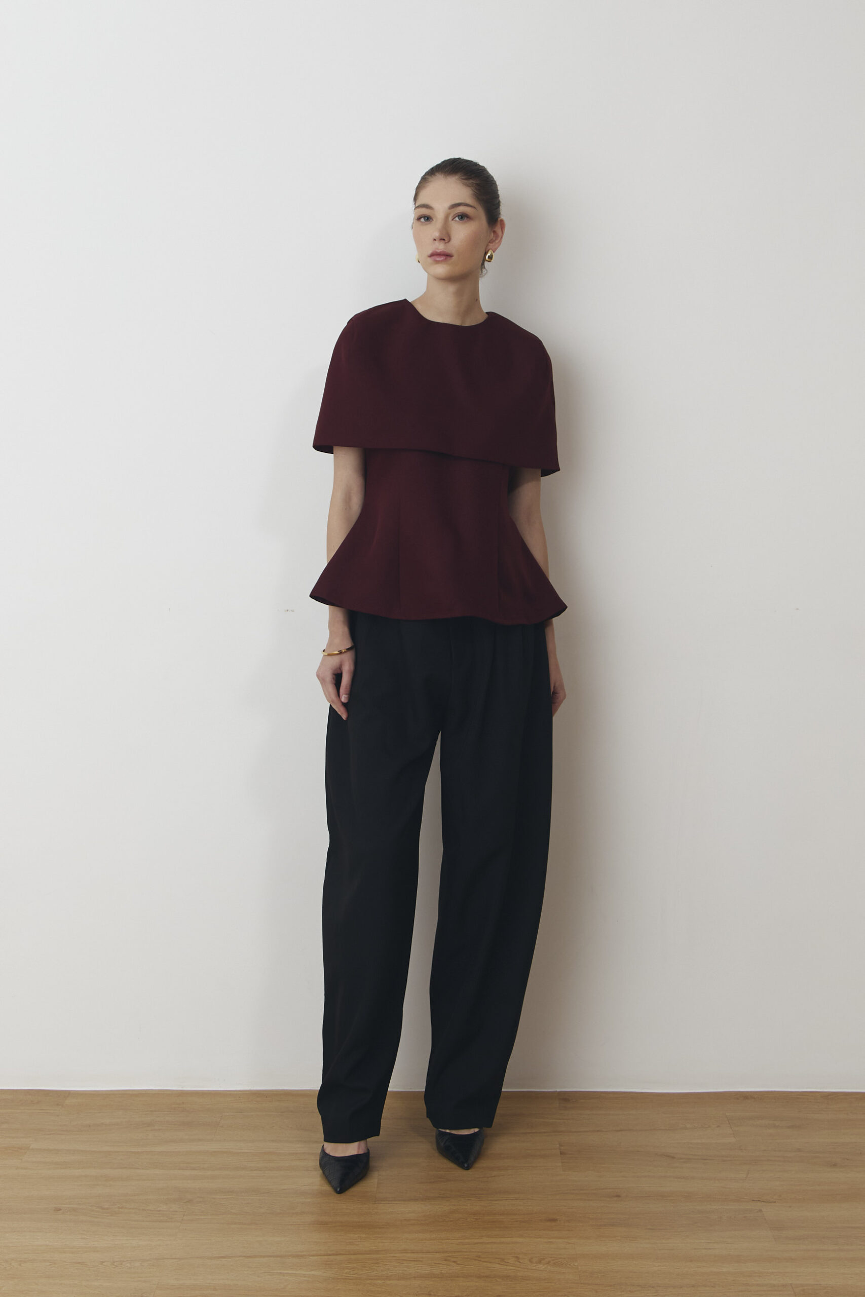 Bonna Cape Vest in Maroon