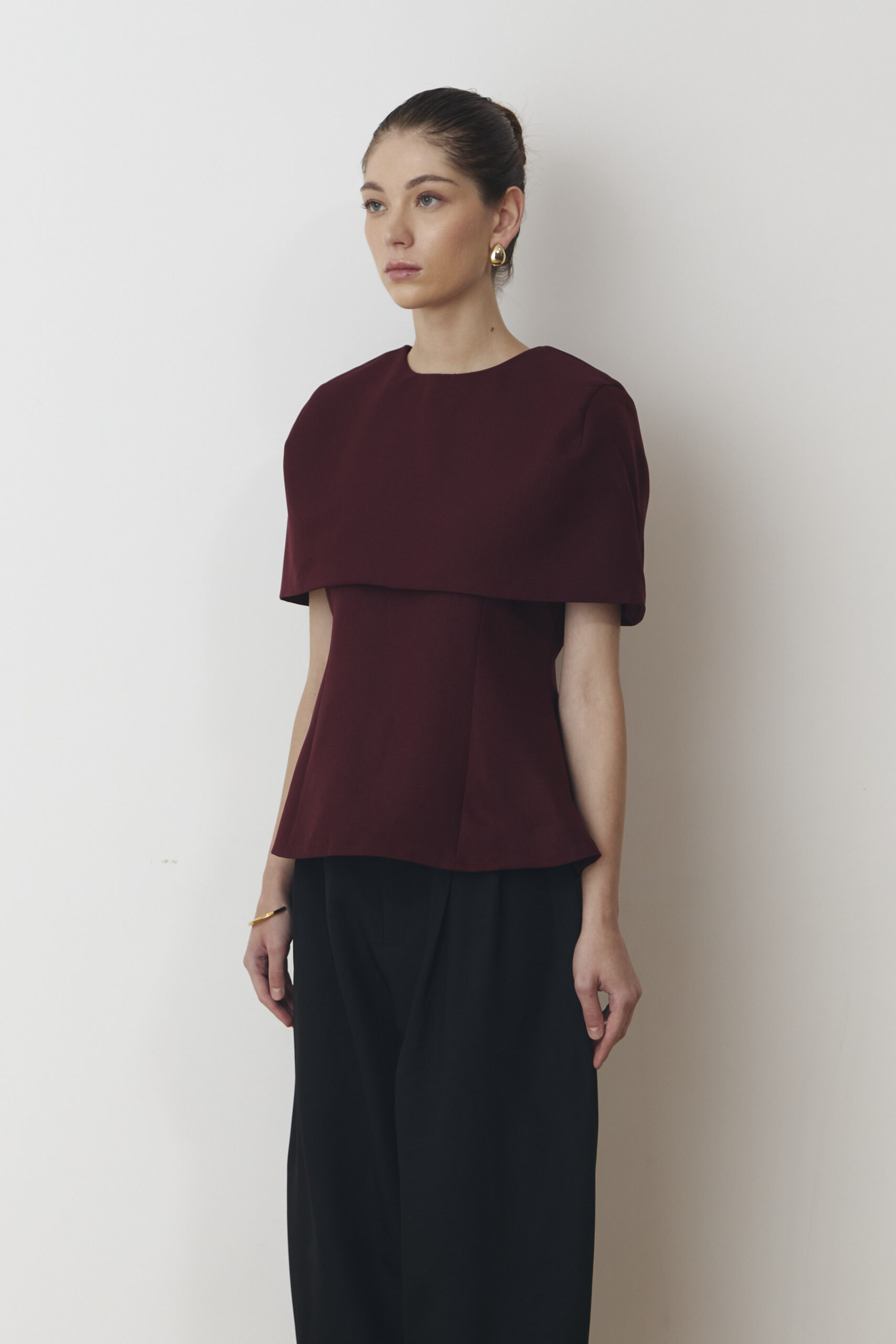 Bonna Cape Vest in Maroon - Image 3