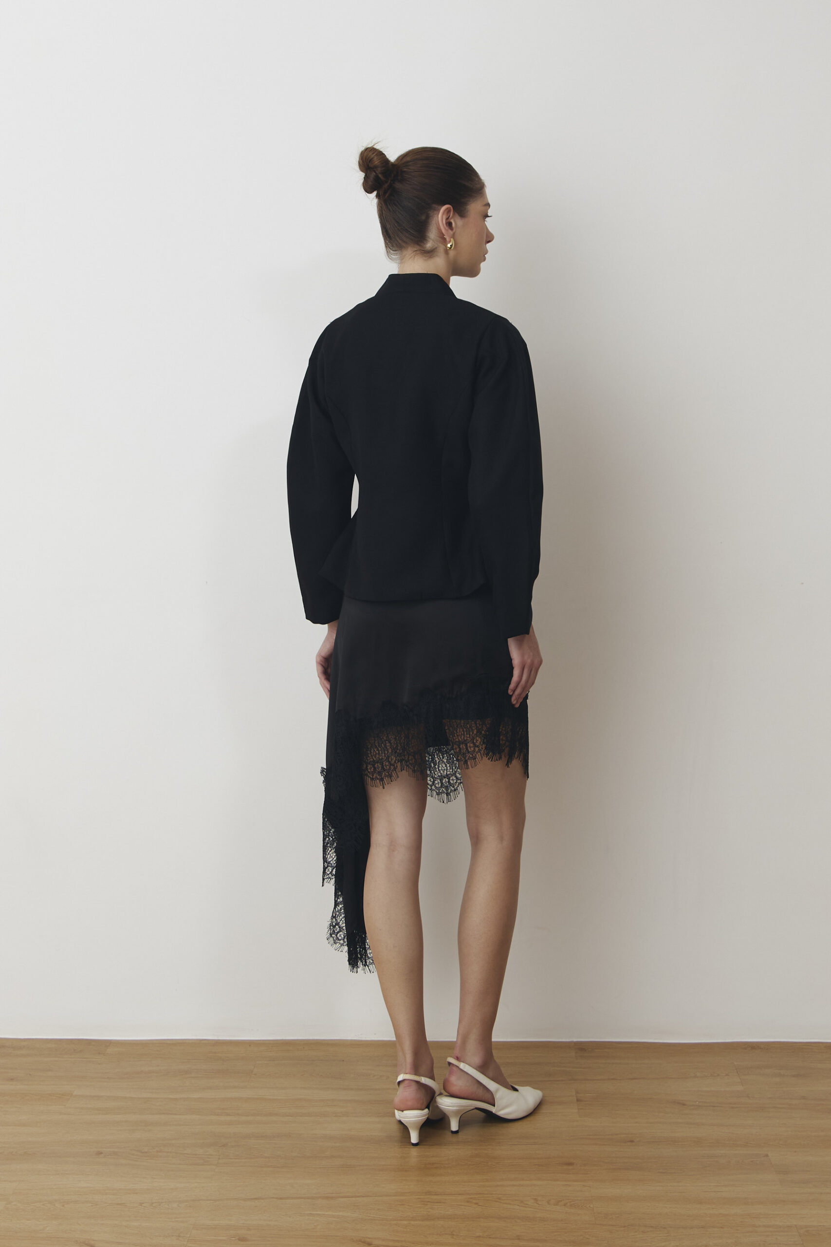 Cala Long-sleeved Blouse in Black - Image 2