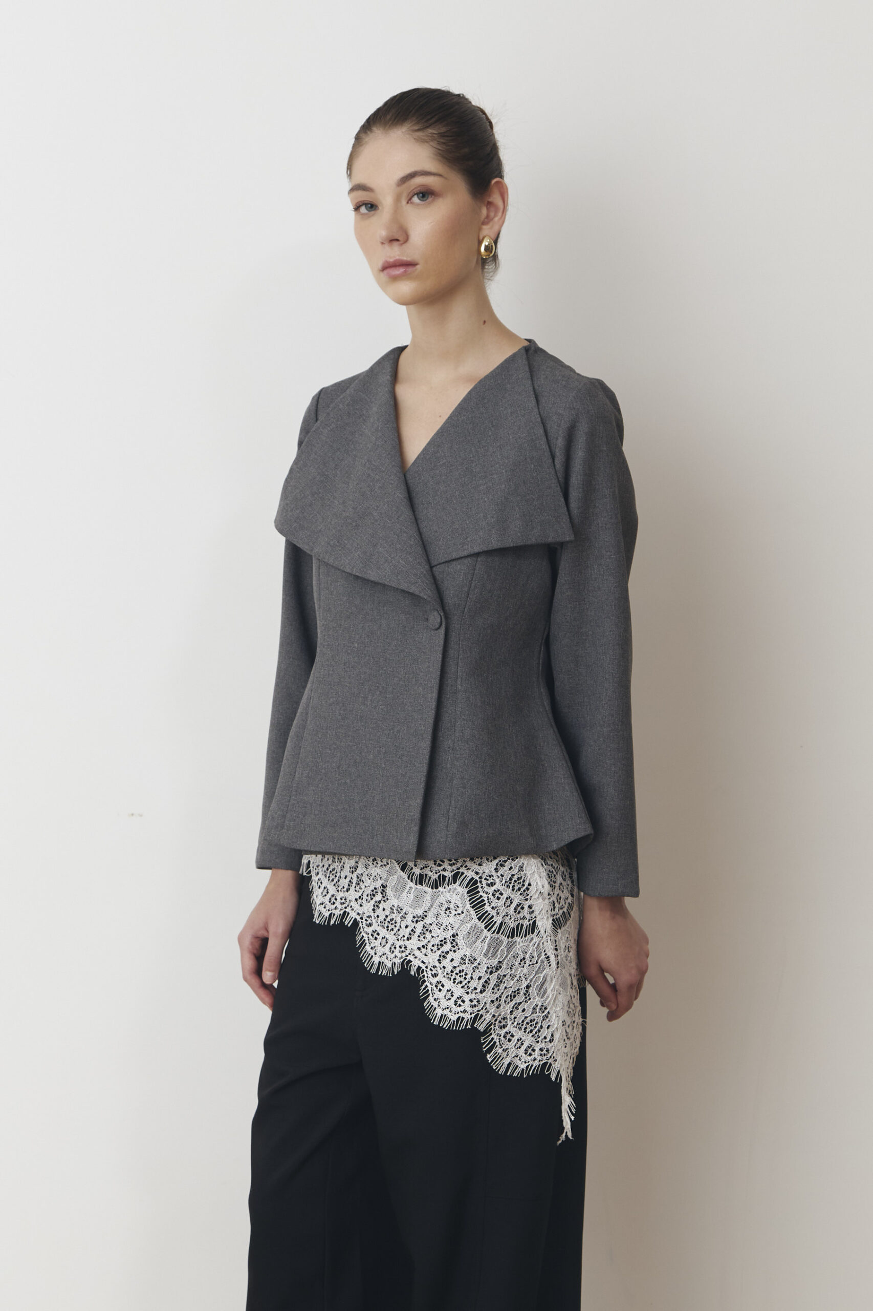 Lune Blazer in Grey - Image 4