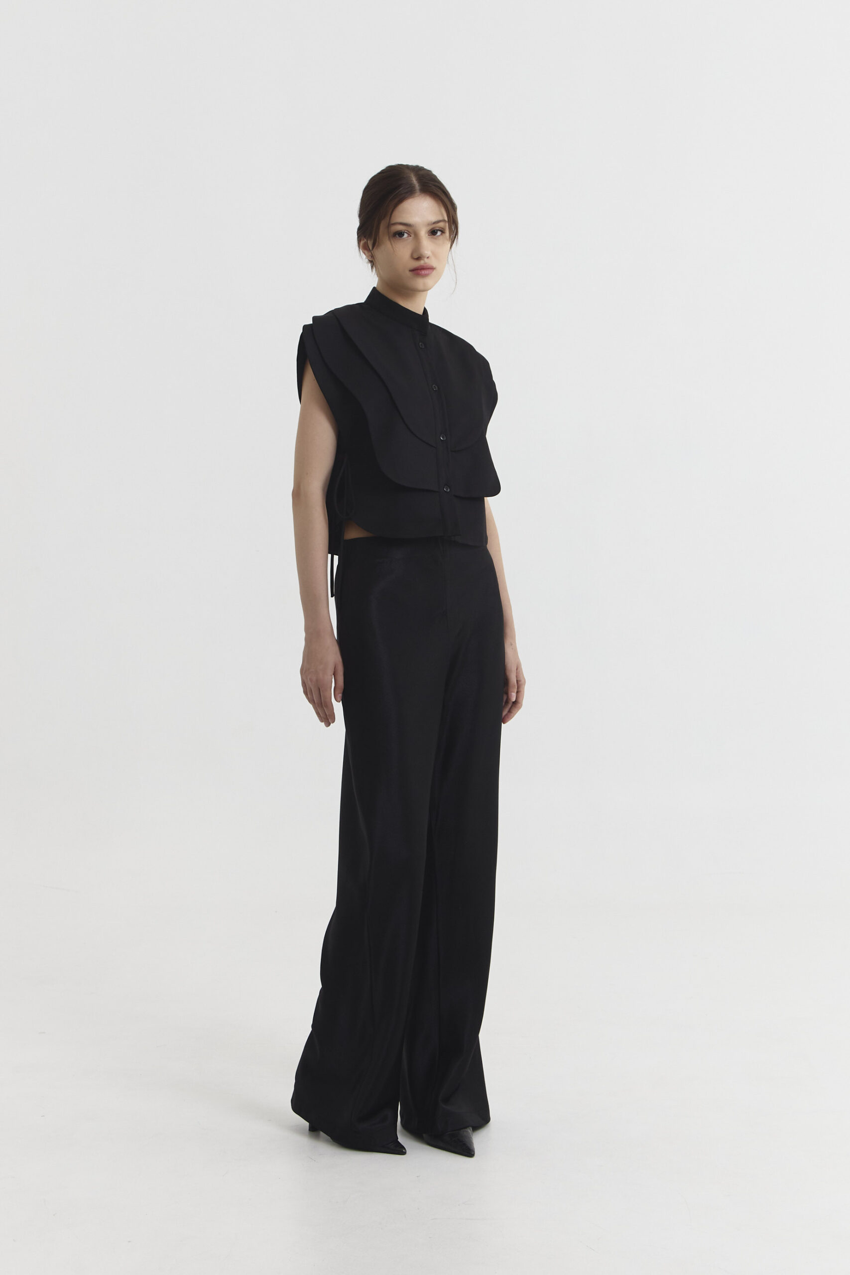 Rumme Vest in Black - Image 2