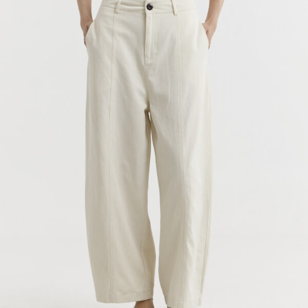 Rogue Barrel Pants in Cream