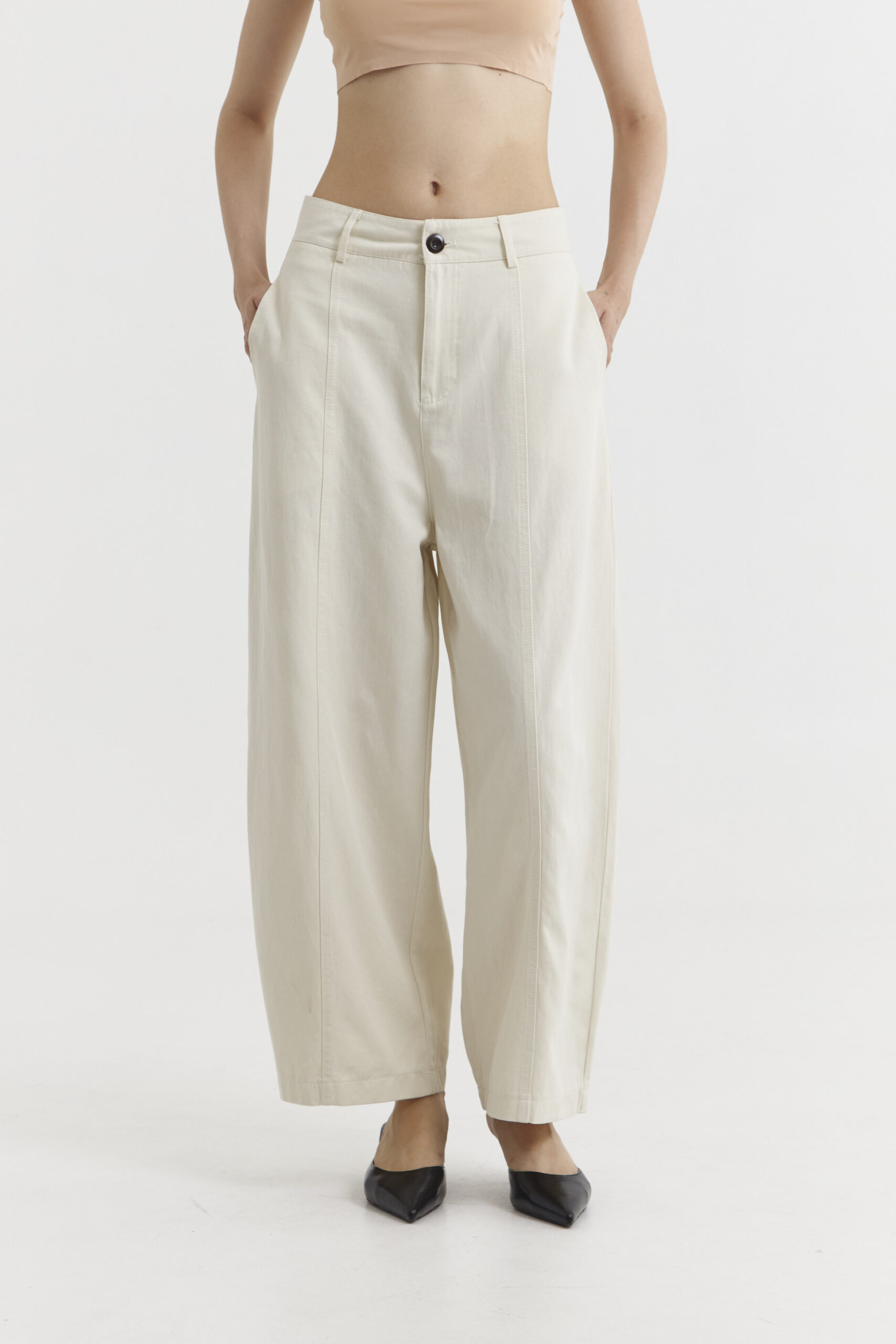 Rogue Barrel Pants in Cream