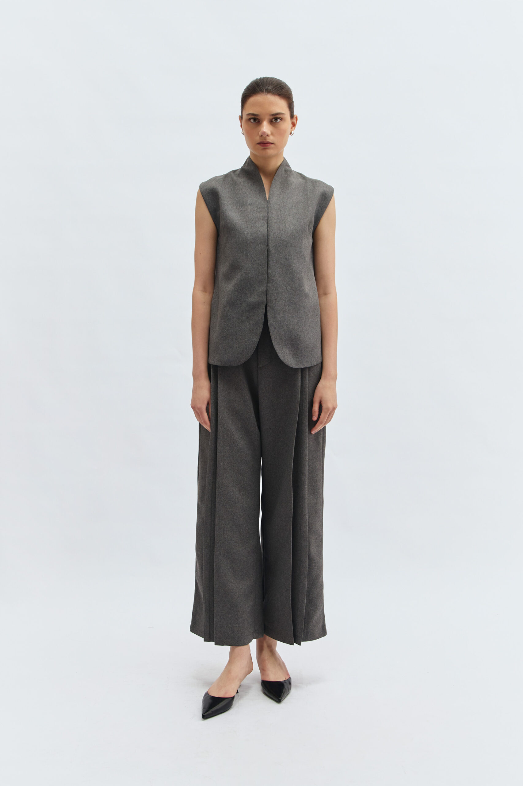 Lucette Vest in Grey