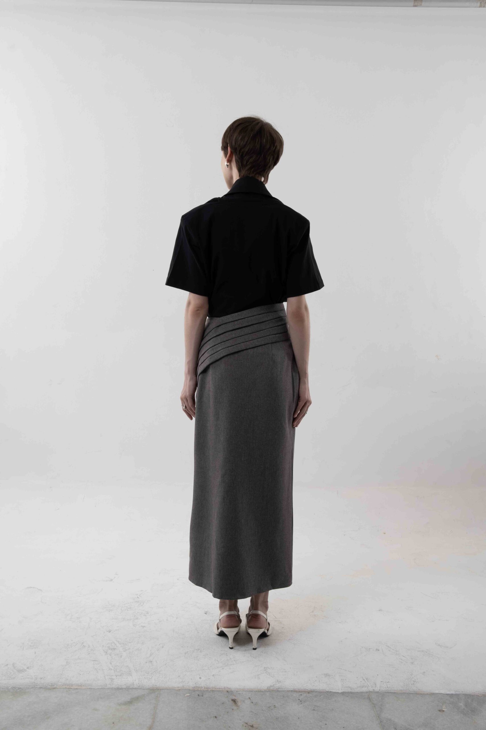 Margot Skirt in Grey - Image 3