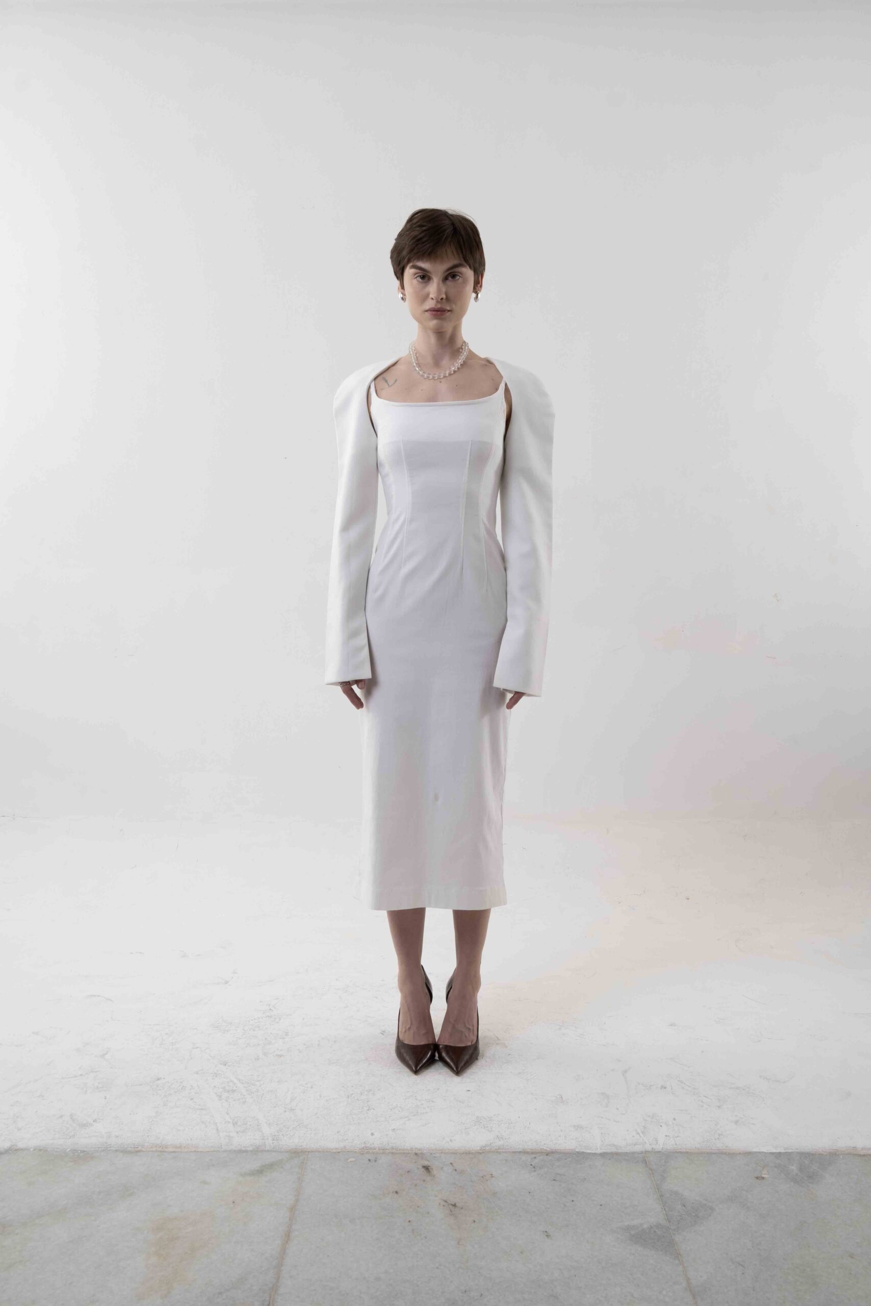 Nox Sleeved Outer in Broken White - Image 4