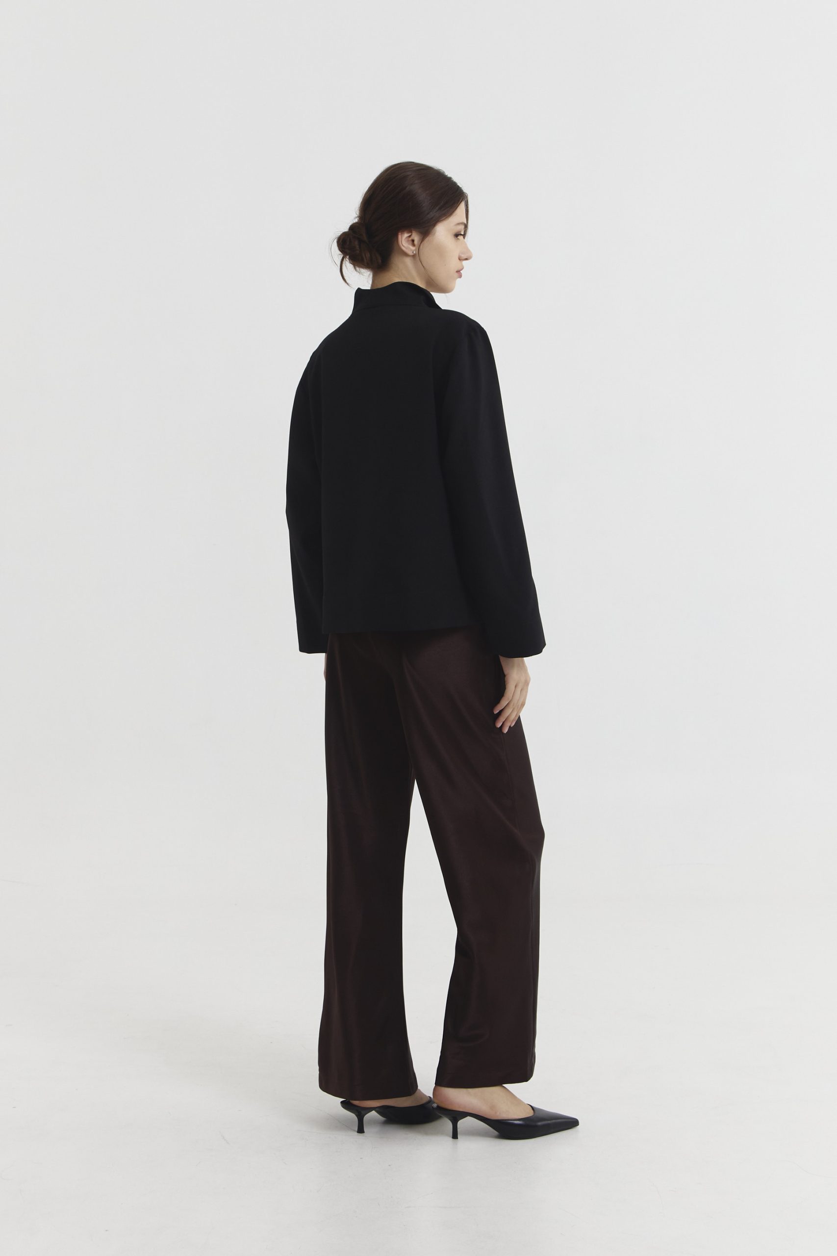 Yells Blazer in Black - Image 3