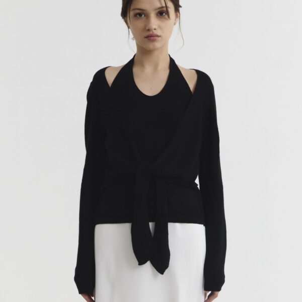 Billie Blouse in Black