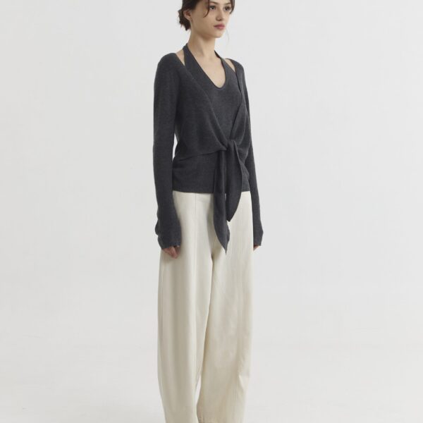 Billie Blouse in Grey