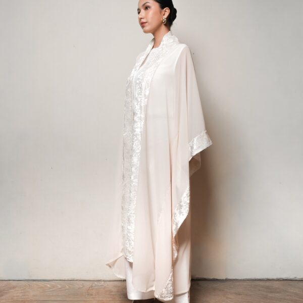 Kirana Outer in Lace