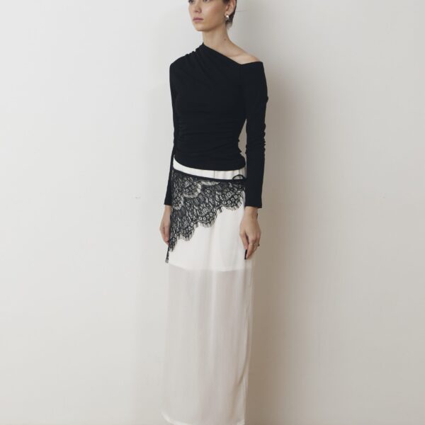 Lace Tie Apron in Black