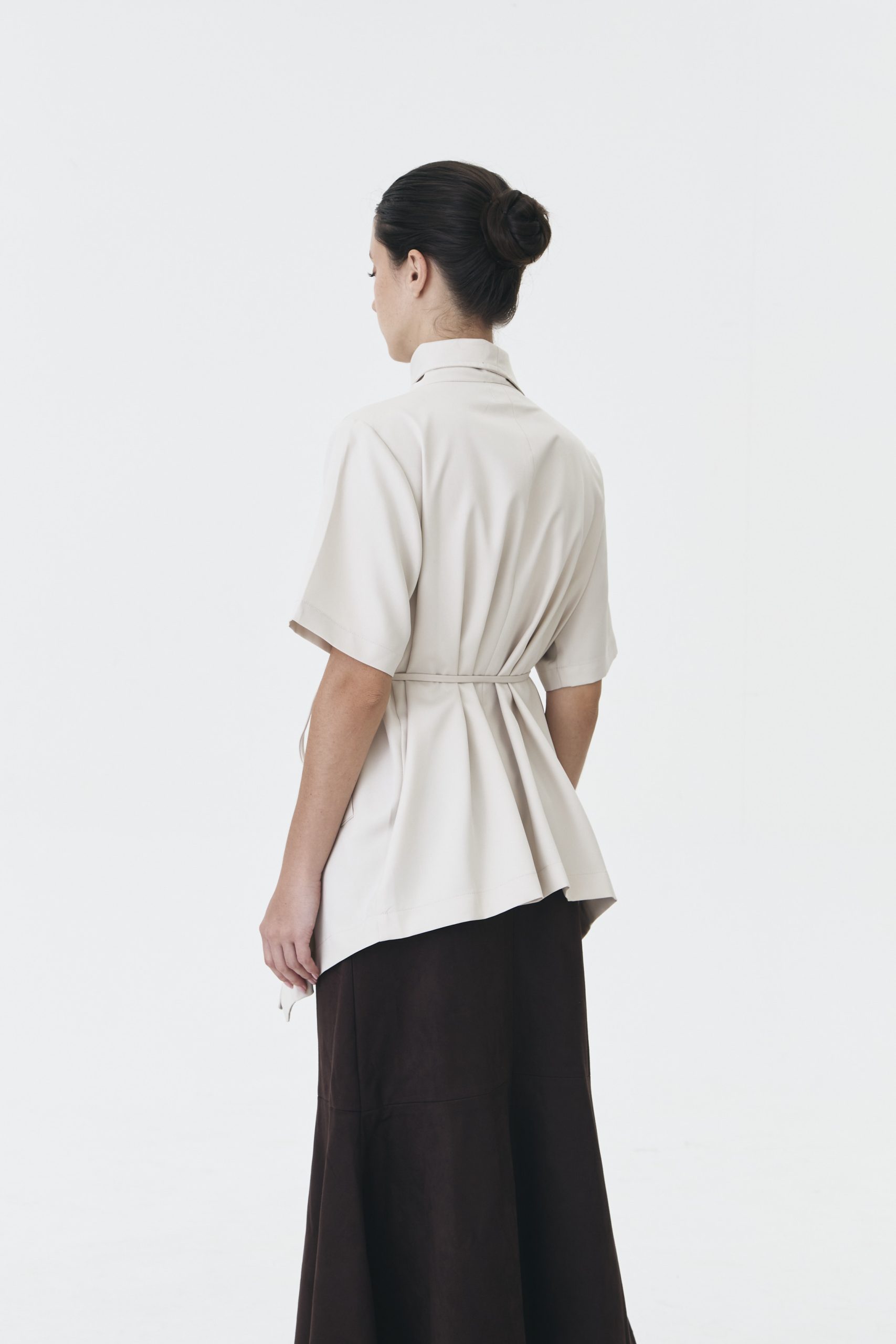 Pine Outer in Beige - Image 3