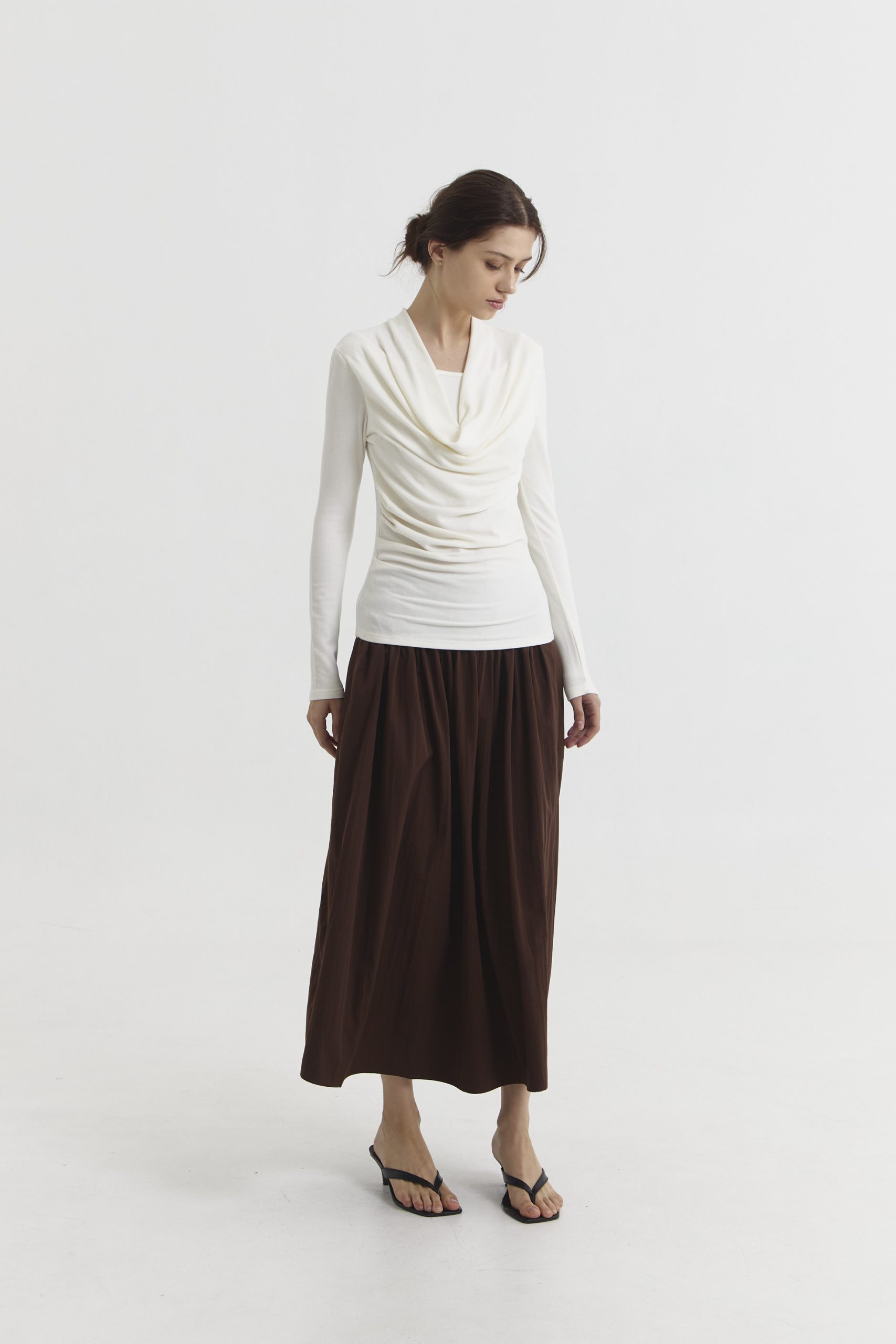 Pleated Skirt in Brown