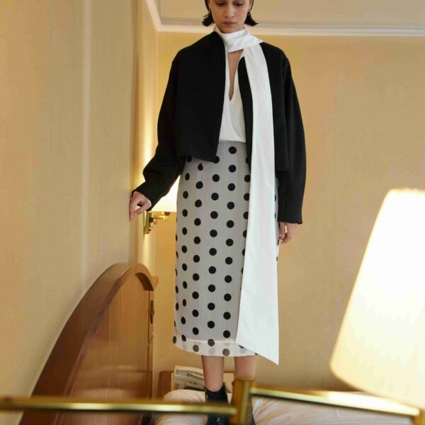 Ruelle Outer in Black