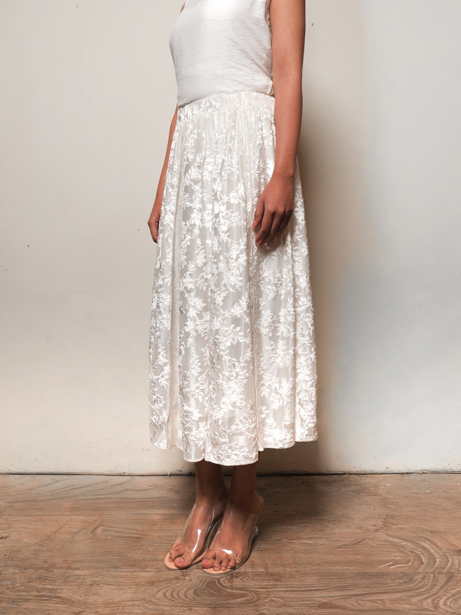 Svara Skirt in Lace - Image 4