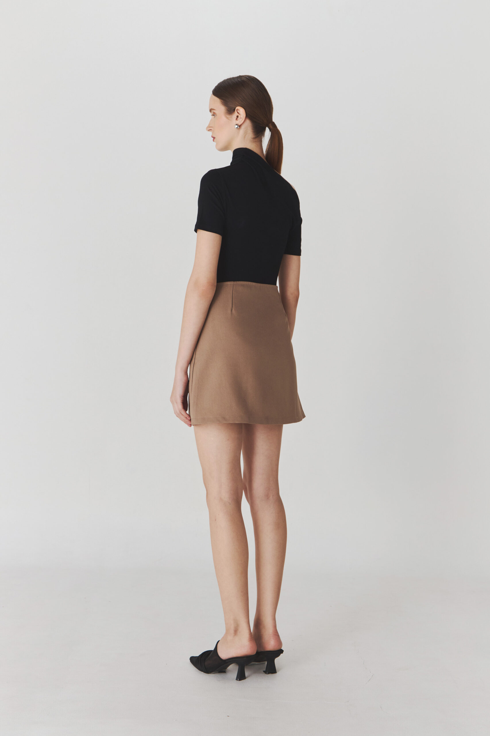 Thea Skort In Khaki - Image 2