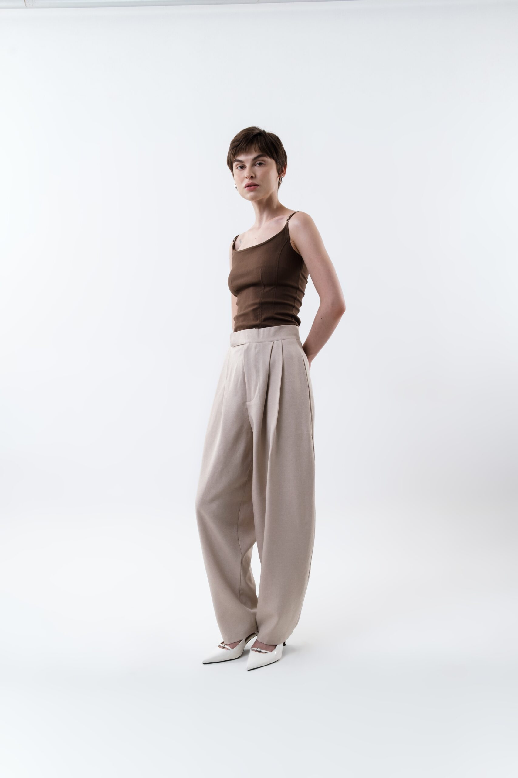 Abbei Pants in Beige - Image 4