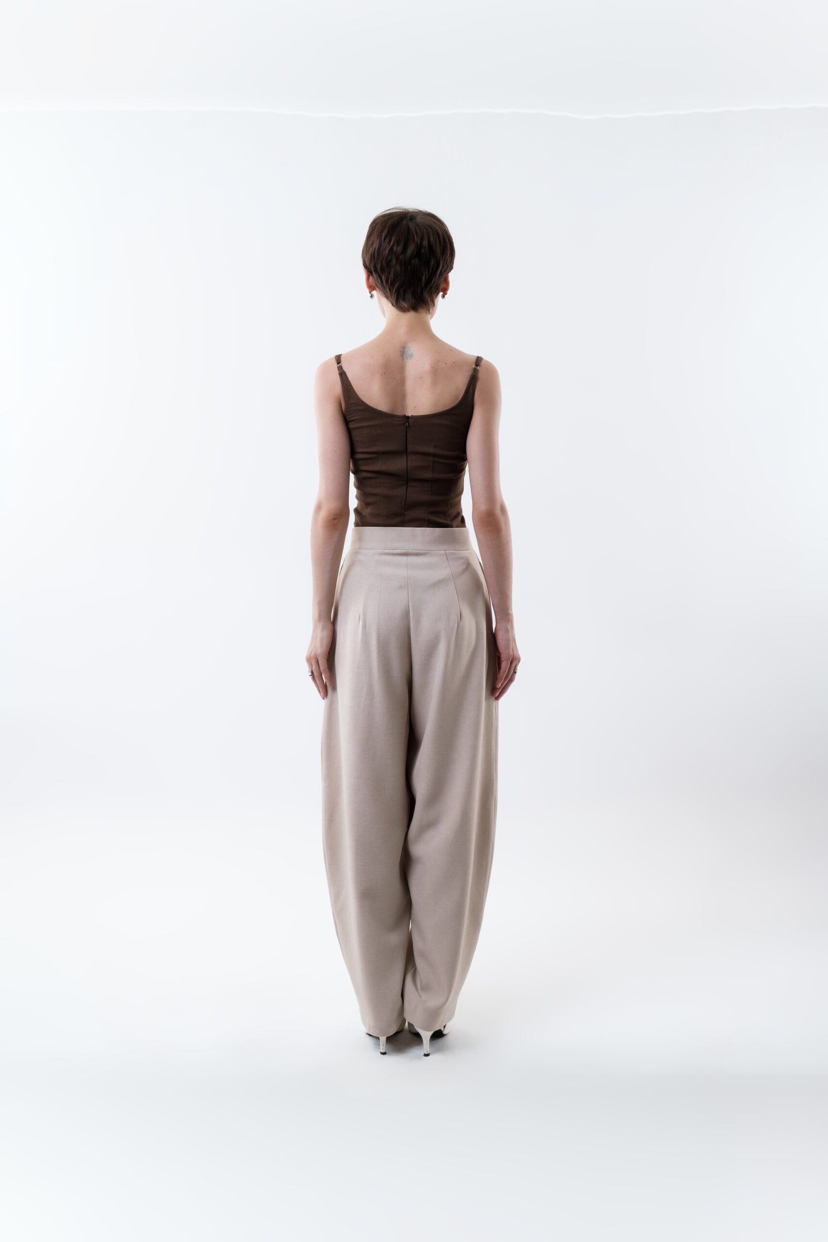 Abbei Pants in Beige - Image 3