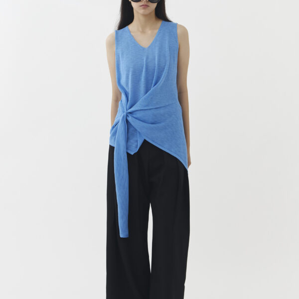 Rise Knit Blouse in Blue