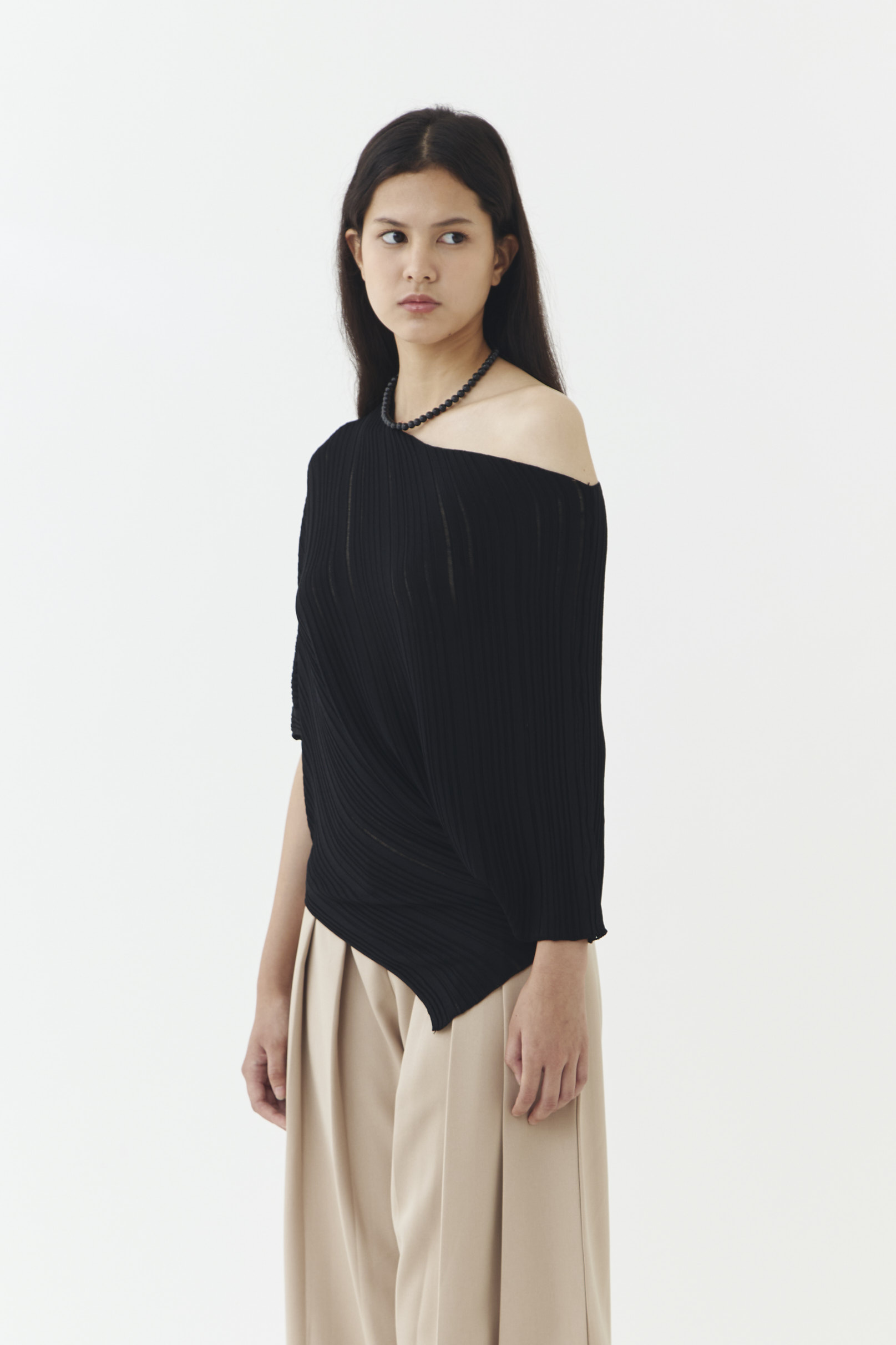 Linden Blouse in Black - Image 3
