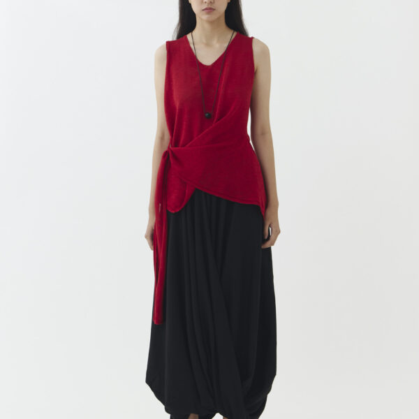 Rise Knit Blouse in Red