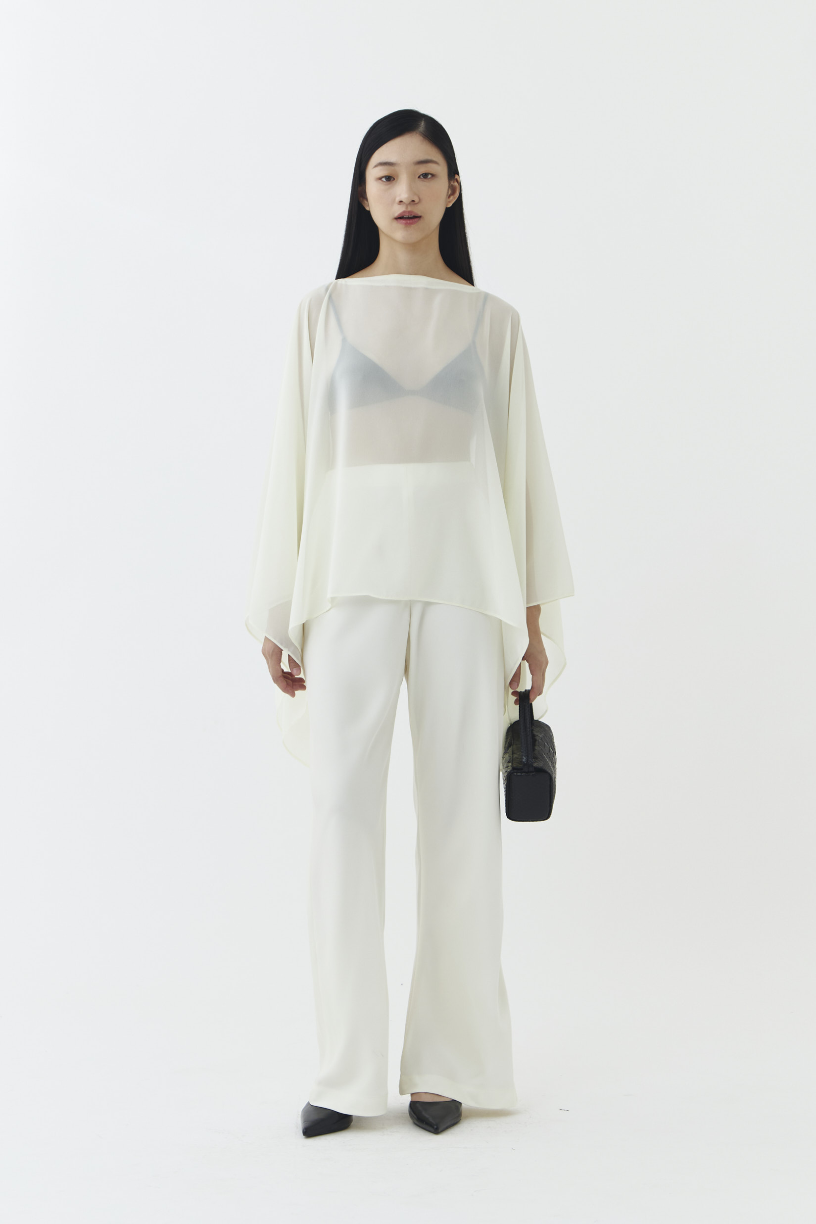 Field Blouse in Ivory