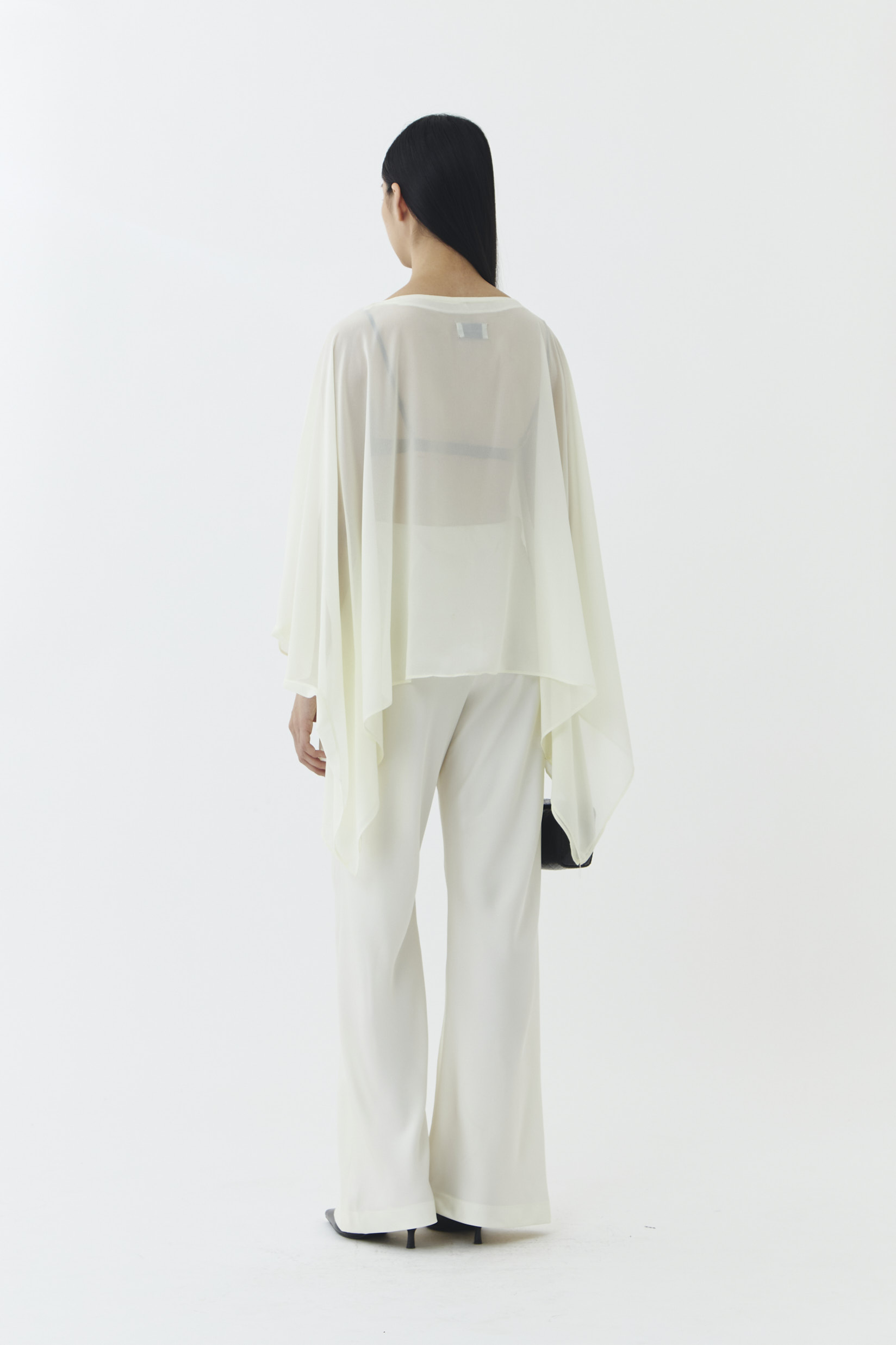 Field Blouse in Ivory - Image 3
