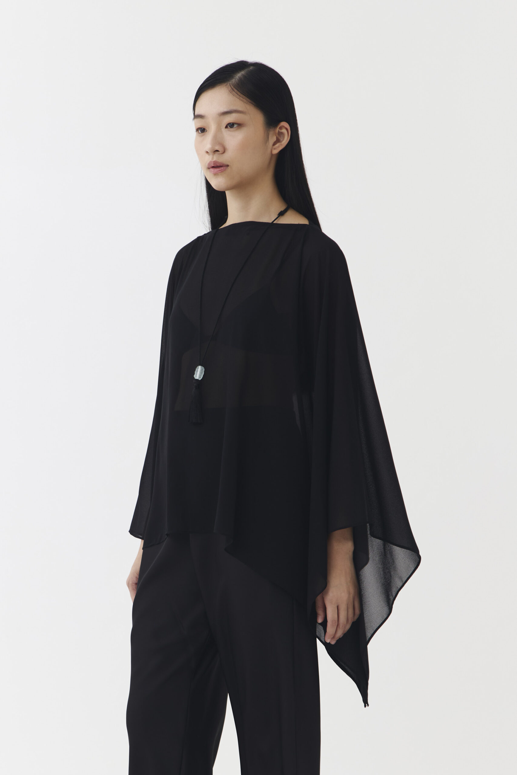 Field Blouse in Black - Image 4