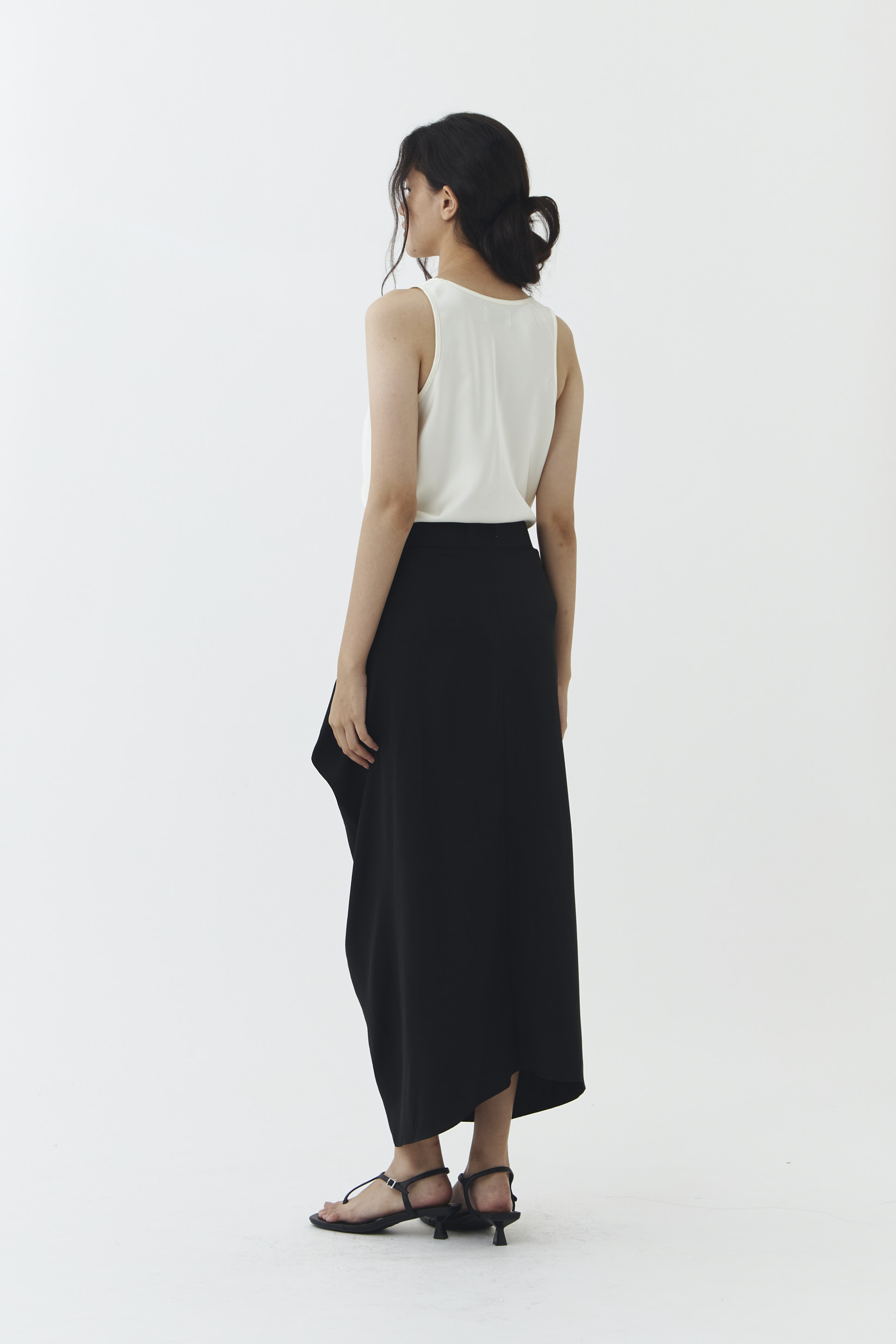 Jeno Skirt in Black - Image 5